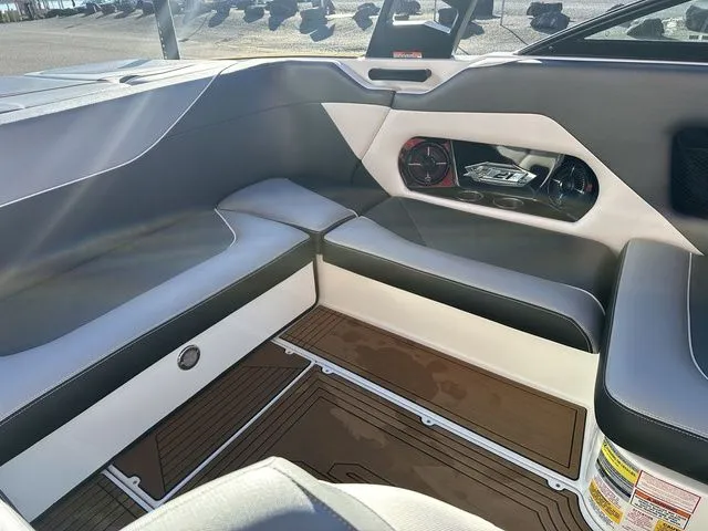 Slide: The Image of Supreme S21 2017 - 13