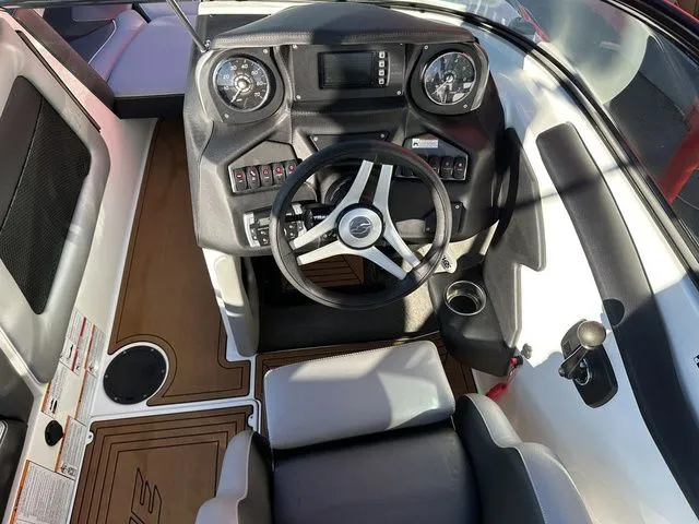 Slide: The Image of Supreme S21 2017 - 8