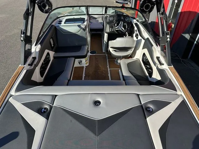 Slide: The Image of Supreme S21 2017 - 9