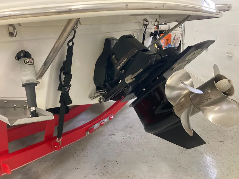 Slide: The Image of 2009 Crownline 240LS Bowrider with MerCruiser drive. - 4