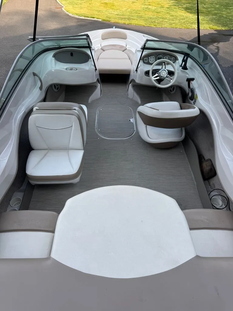 Slide: The Image of Four Winns 190 Horizon 2006 - 4