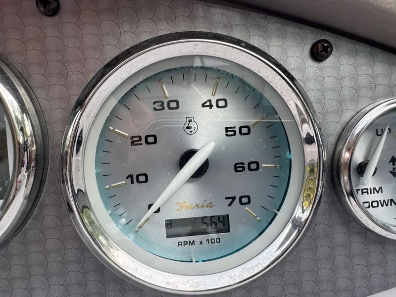 Slide: The Image of Four Winns 190 Horizon 2006 - 7