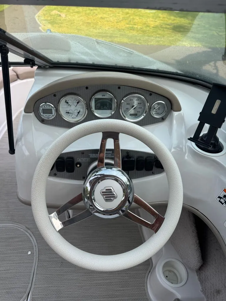 Slide: The Image of Four Winns 190 Horizon 2006 - 8