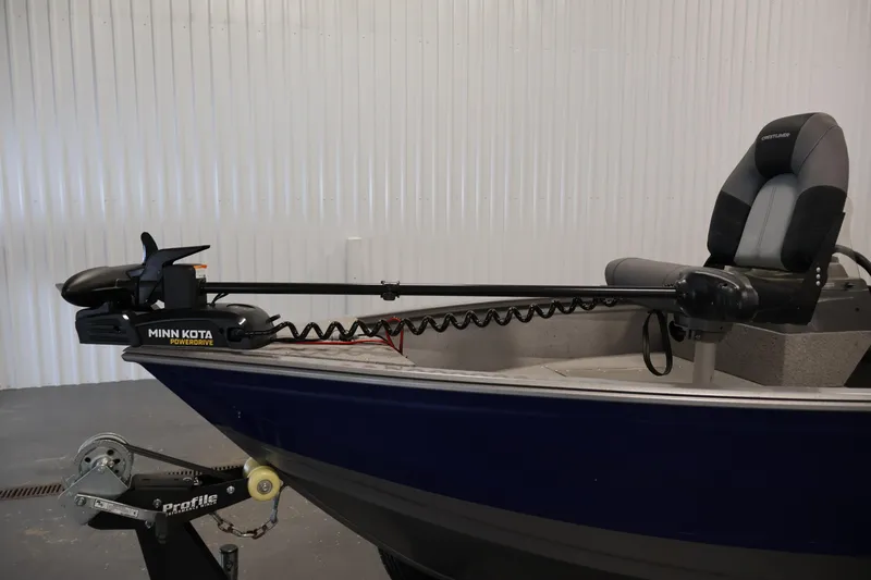 Slide: The Image of 2019 Crestliner 1800 Kodiak SC boat with Minn Kota PowerDrive trolling motor. - 11