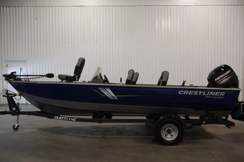 Slide: The Image of 2019 Crestliner 1800 Kodiak SC fishing boat with Mercury outboard motor. - 8