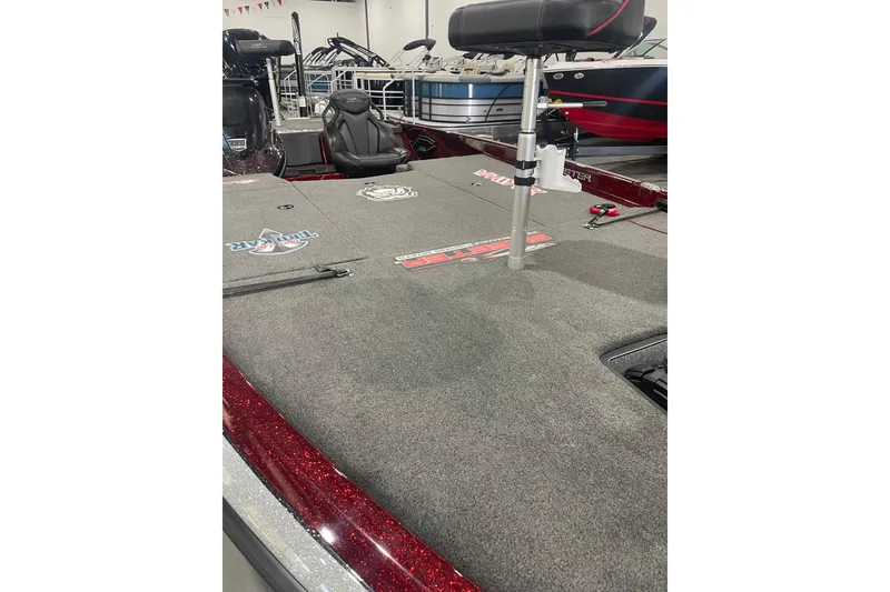 Slide: The Image of 2022 Skeeter ZXR21 boat interior with fishing deck and seating. - 14