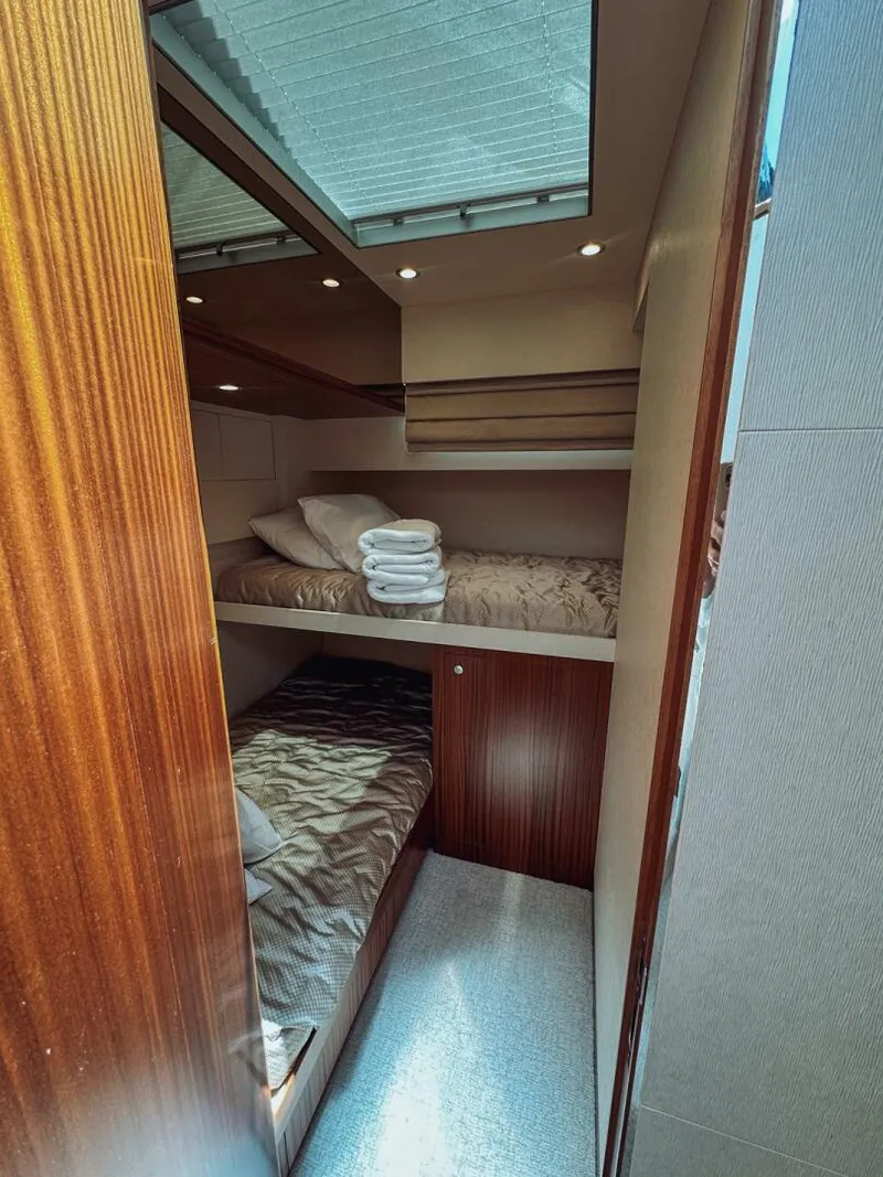 Slide: The Image of Luxurious cabin with bunk beds in 2015 Ocean Alexander 72 yacht. - 19