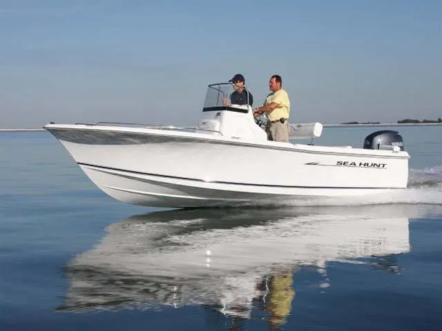 The Image of Sea Hunt 202 Triton 2012 - 1