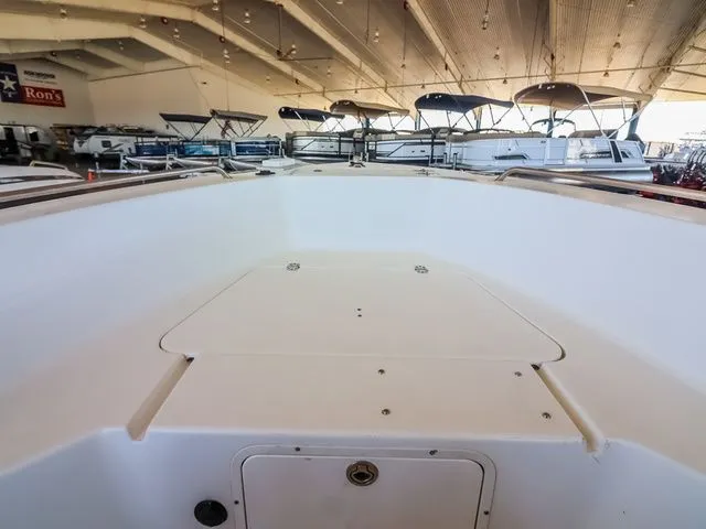 Slide: The Image of Sea Hunt 202 Triton 2012 - 11