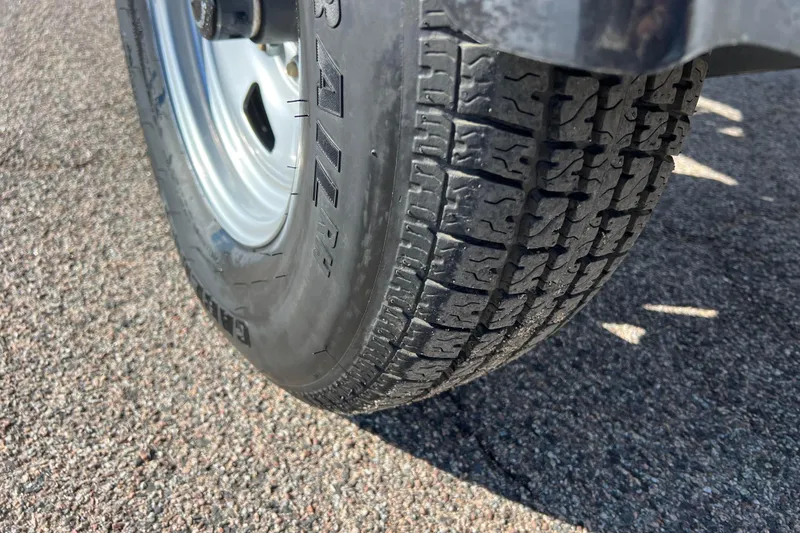 Slide: The Image of Minn Kota Power Drive V2 on 2016 Lund 1675 Impact Sport boat deck. - 11