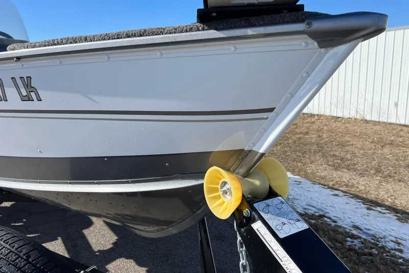 Slide: The Image of 2016 Lund 1675 Impact Sport boat with registration MN 0667 LK. - 19