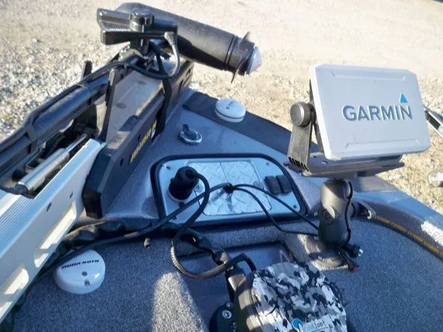 Slide: The Image of Skeeter ZX200 2008 - 4