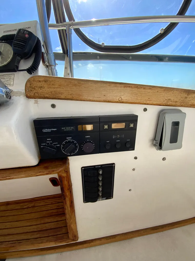 Slide: The Image of Control panel of a 1987 President 41 Double Cabin yacht. - 26