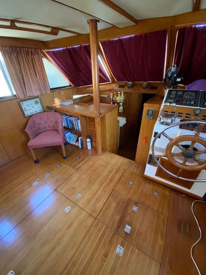 Slide: The Image of Interior of a 1987 President 41 Double Cabin yacht. - 36