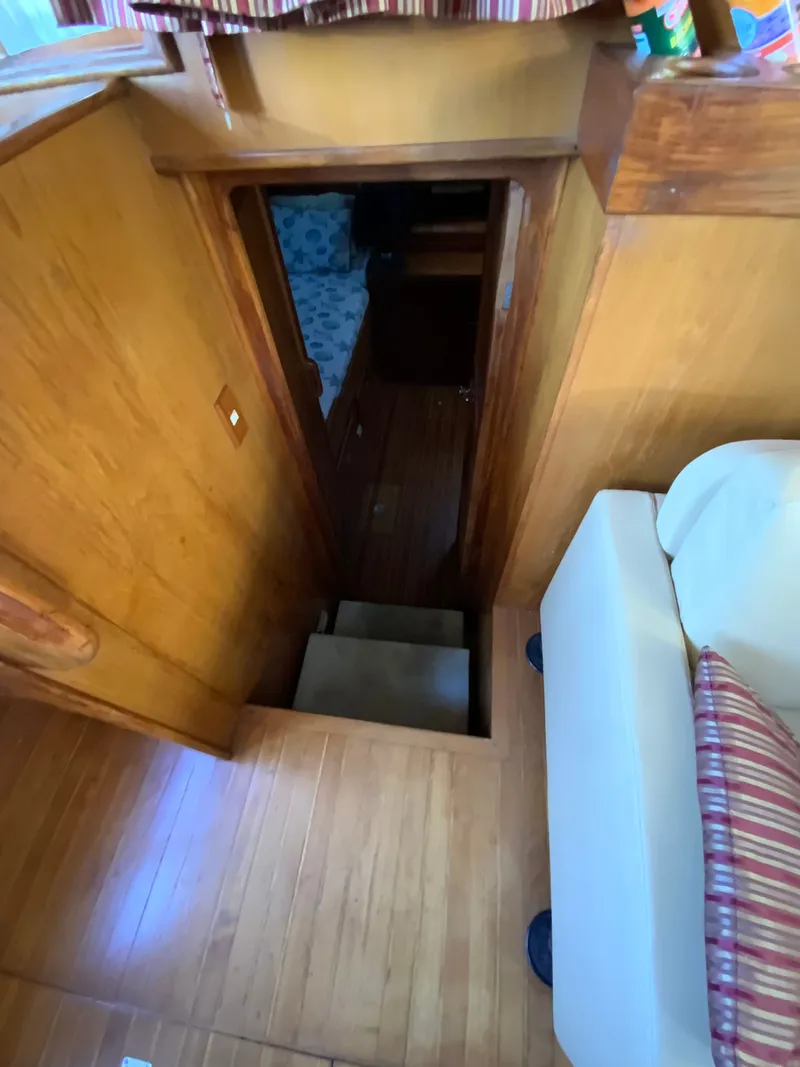 Slide: The Image of Interior of a 1987 President 41 Double Cabin yacht. - 37