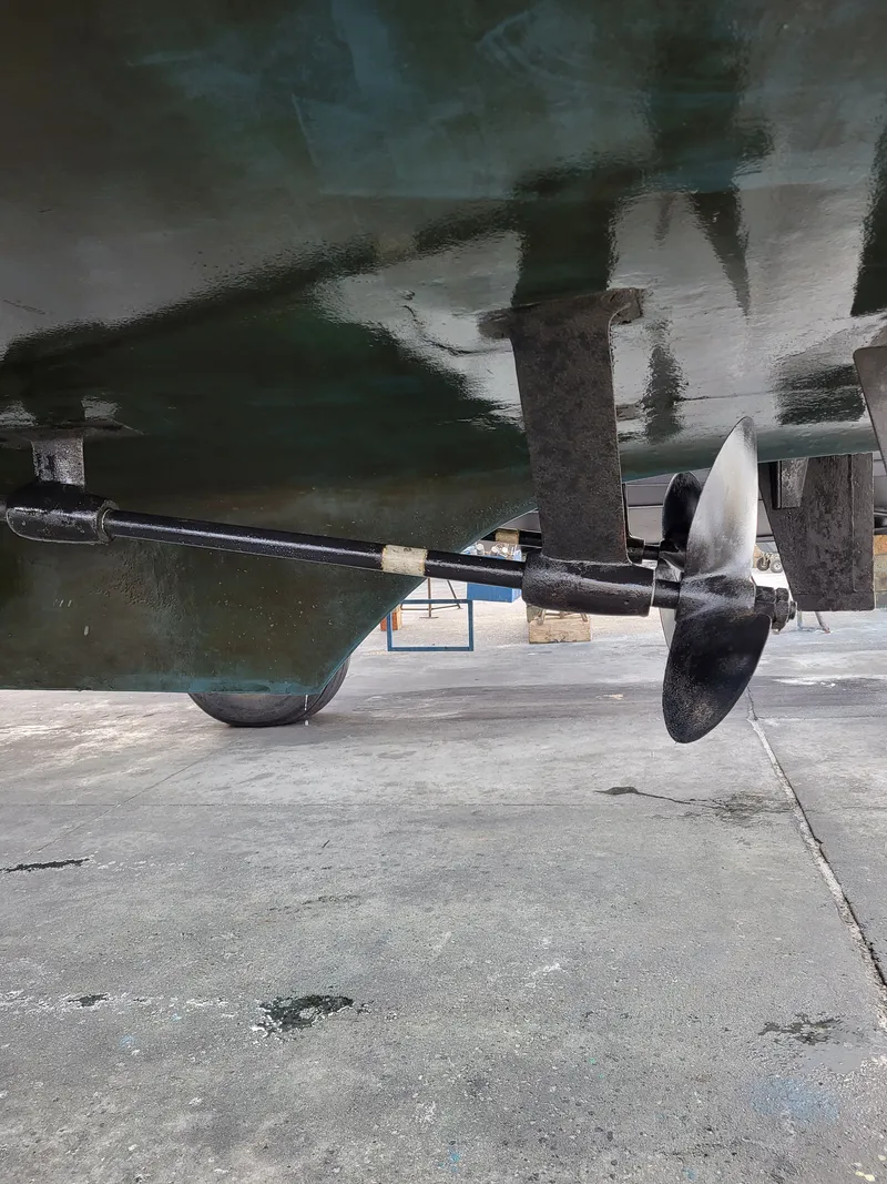 Slide: The Image of President 41 Double Cabin 1987 - 93