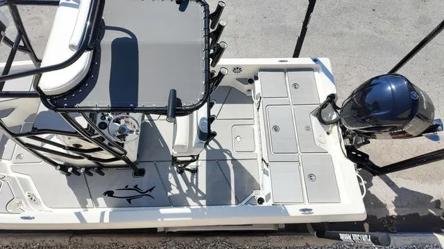 Slide: The Image of Skeeter 230SX 2019 - 15