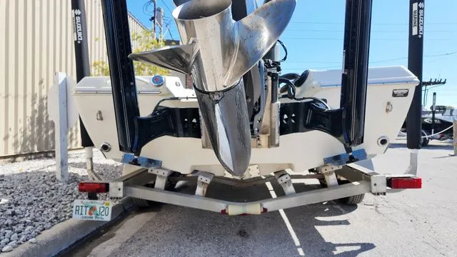 Slide: The Image of Skeeter 230SX 2019 - 20