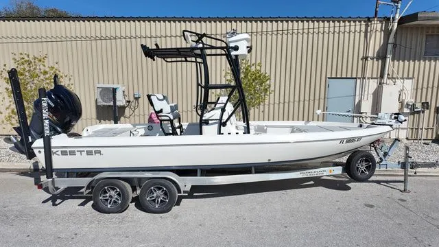 Slide: The Image of Skeeter 230SX 2019 - 5