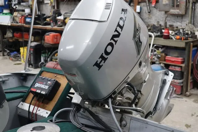 Slide: The Image of Lund 1650 Rebel SS 2002 - 5