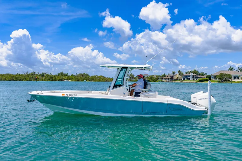 Slide: The Image of Boston Whaler 280 Dauntless 2023 - 0
