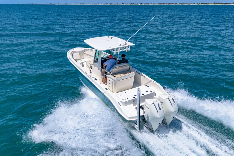 Slide: The Image of Boston Whaler 280 Dauntless 2023 - 27