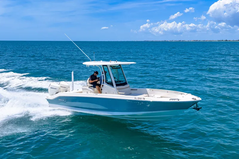 Slide: The Image of Boston Whaler 280 Dauntless 2023 - 35