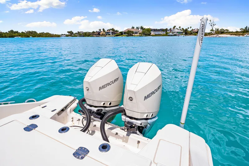Slide: The Image of Boston Whaler 280 Dauntless 2023 - 39