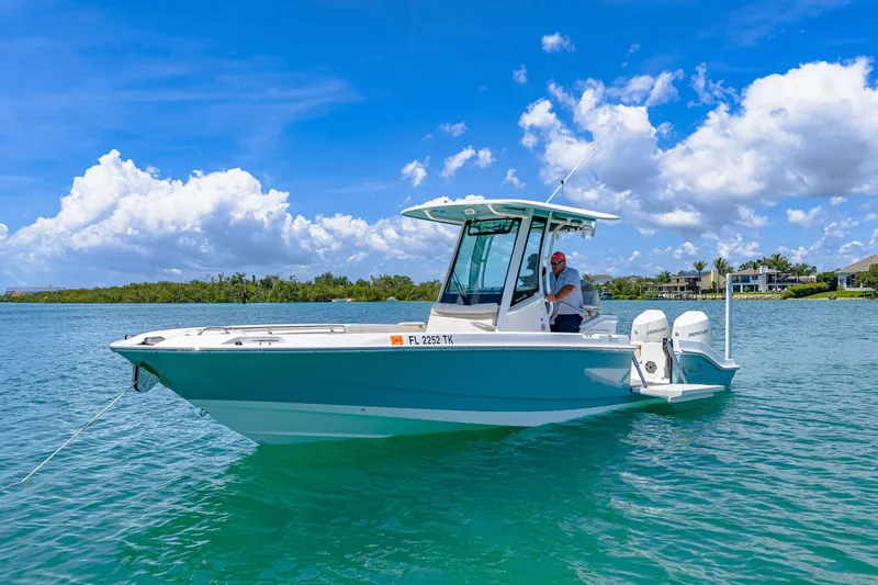 Slide: The Image of Boston Whaler 280 Dauntless 2023 - 57