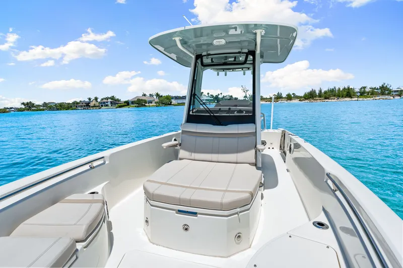 Slide: The Image of Boston Whaler 280 Dauntless 2023 - 60