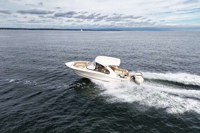Slide: The Image of Scout 288 Dorado 2027 - 7