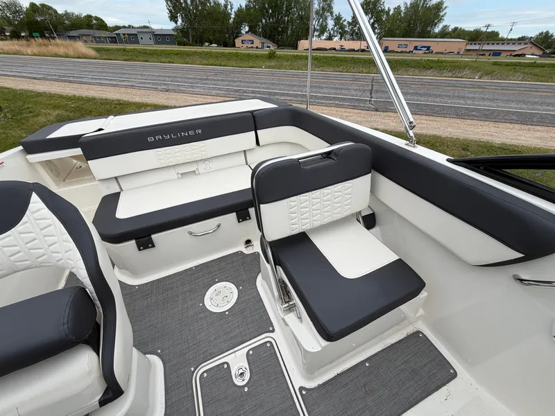 Slide: The Image of Interior of a 2019 Bayliner V45 boat with modern seating. - 23