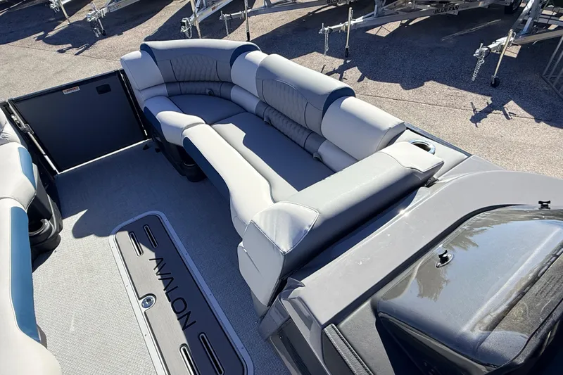 Slide: The Image of Luxurious seating on 2026 Avalon 2585 Excalibur LTD Flex Lounge Tri Toon boat. - 18