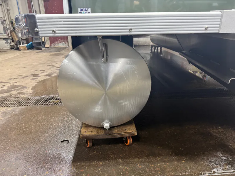 Slide: The Image of Tahoe LTZ VRL 2385 Swingback & 4-Stroke $38995 2026 - 41