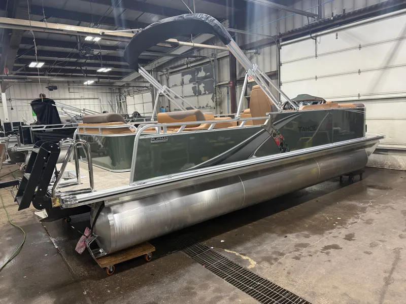 Slide: The Image of Tahoe LTZ VRL 2385 Swingback & 4-Stroke $38995 2026 - 45