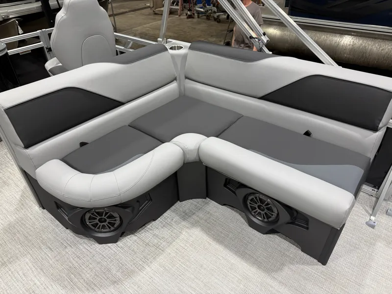 Slide: The Image of Tahoe Sport Rear Fish 2185 & 4-Stroke $32995 2026 - 24