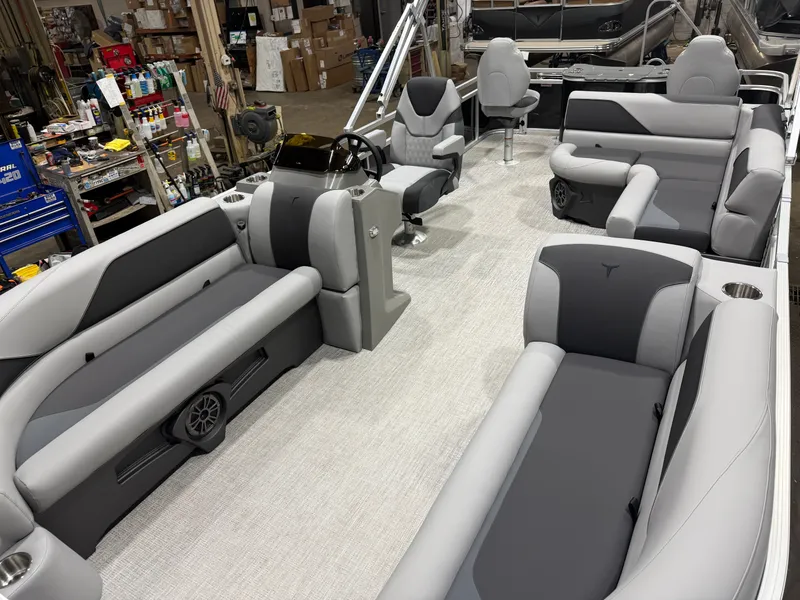 Slide: The Image of Tahoe Sport Rear Fish 2185 & 4-Stroke $32995 2026 - 29