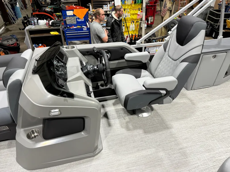 Slide: The Image of Tahoe LTZ CRB 2385 Cruise Rear Bench Pontoon 2026 - 10