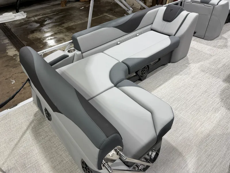 Slide: The Image of Tahoe LTZ CRB 2385 Cruise Rear Bench Pontoon 2026 - 19