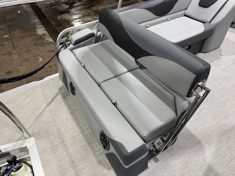 Slide: The Image of Tahoe LTZ CRB 2385 Cruise Rear Bench Pontoon 2026 - 20