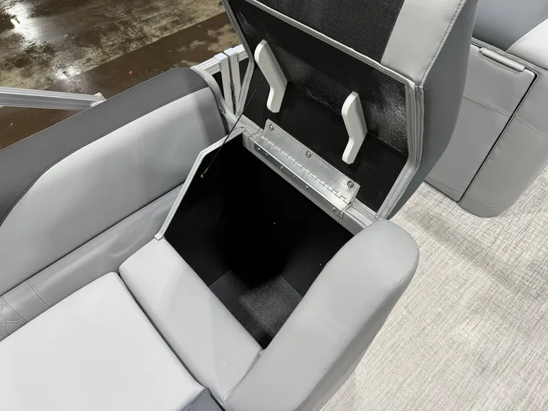 Slide: The Image of Tahoe LTZ CRB 2385 Cruise Rear Bench Pontoon 2026 - 24