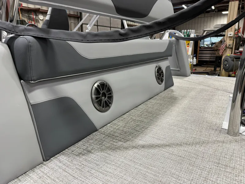 Slide: The Image of Tahoe LTZ CRB 2385 Cruise Rear Bench Pontoon 2026 - 43