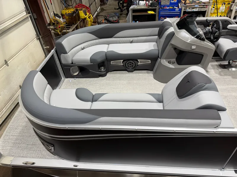 Slide: The Image of Tahoe LTZ CRB 2385 Cruise Rear Bench Pontoon 2026 - 5