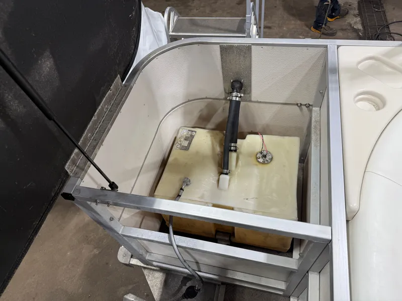 Slide: The Image of Manitou Legacy 240 & 2017 Mercury 4Stroke EFI $12,995 2001 - 34