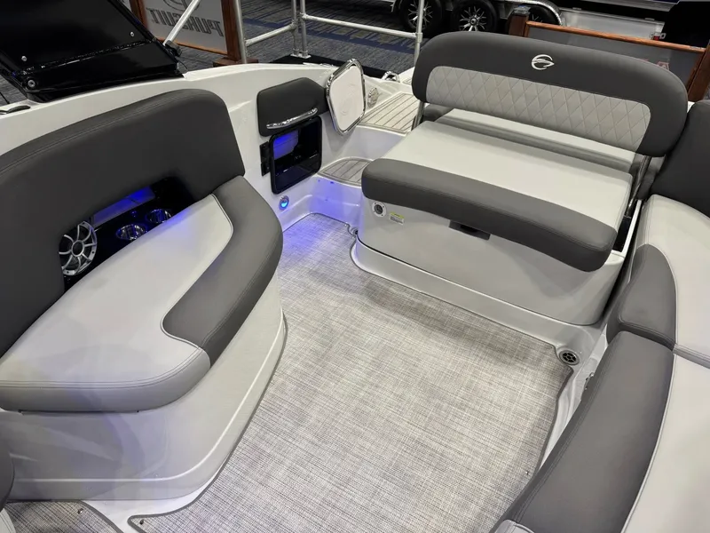 Slide: The Image of Crownline Boats 298 SS 2026 - 19