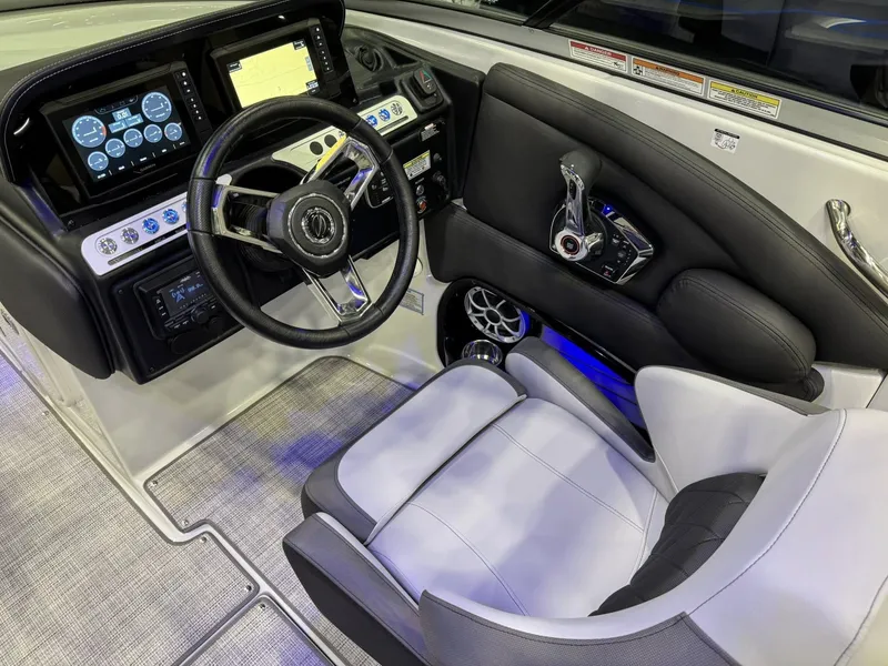 Slide: The Image of Crownline Boats 298 SS 2026 - 21