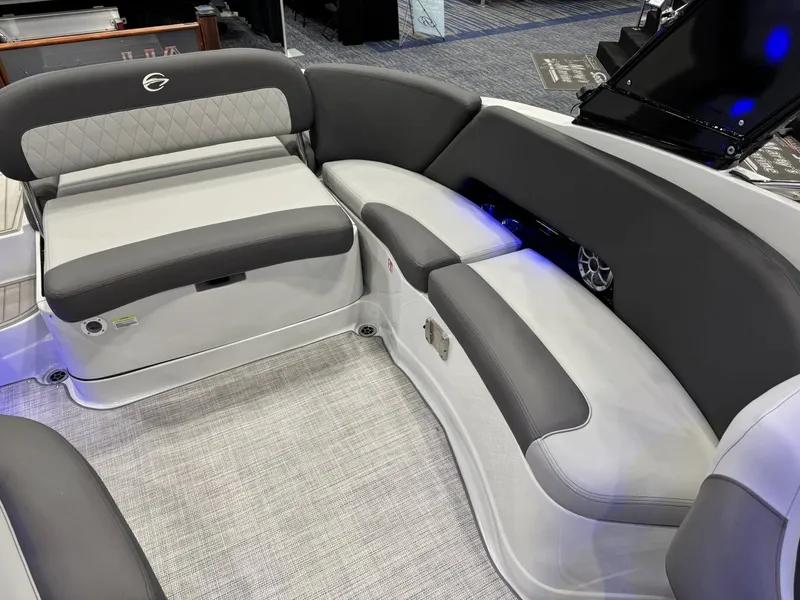 Slide: The Image of Crownline Boats 298 SS 2026 - 28