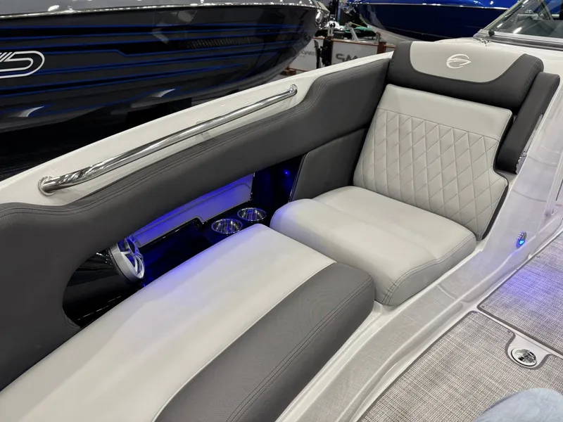 Slide: The Image of Crownline Boats 298 SS 2026 - 3