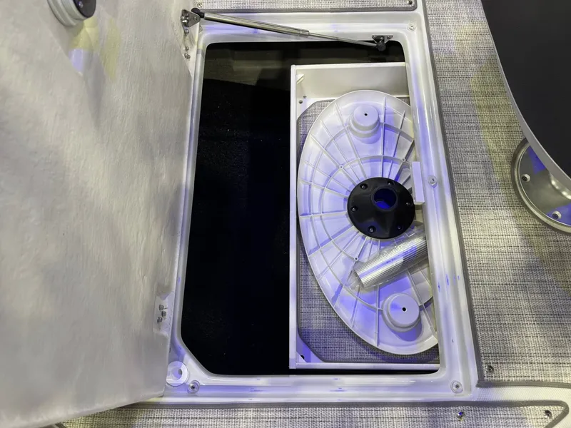 Slide: The Image of Crownline Boats 298 SS 2026 - 32