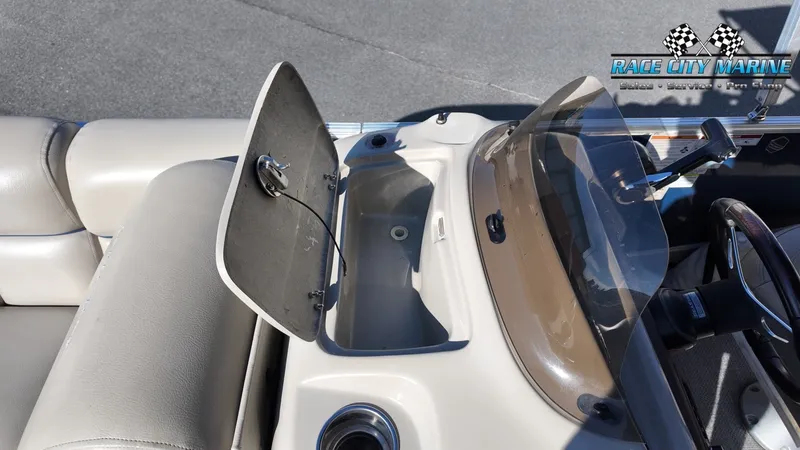 Slide: The Image of Forest River 523 RS 3.0 2018 - 22